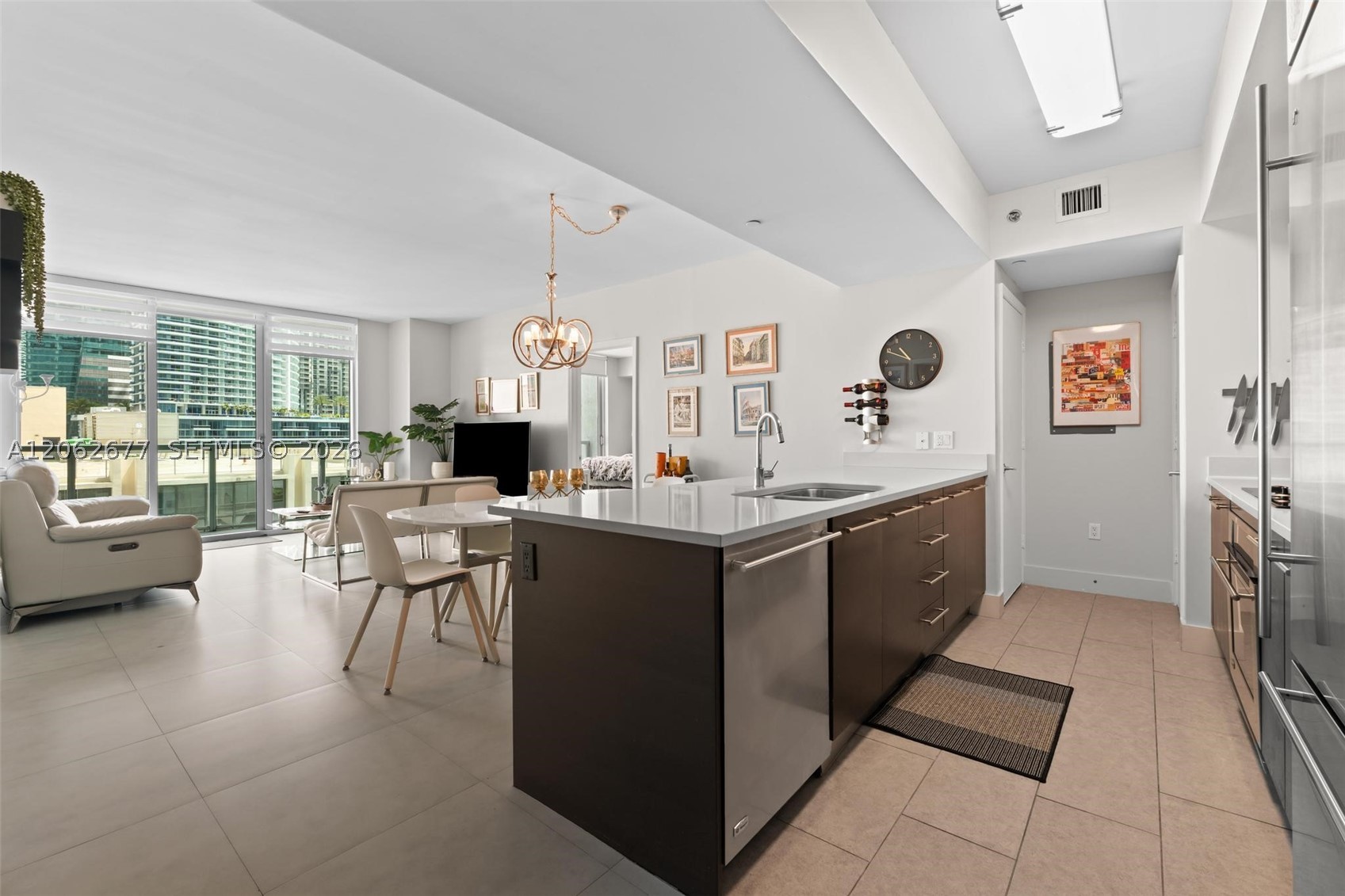 500 Brickell Ave #1405, Miami FL 33131
