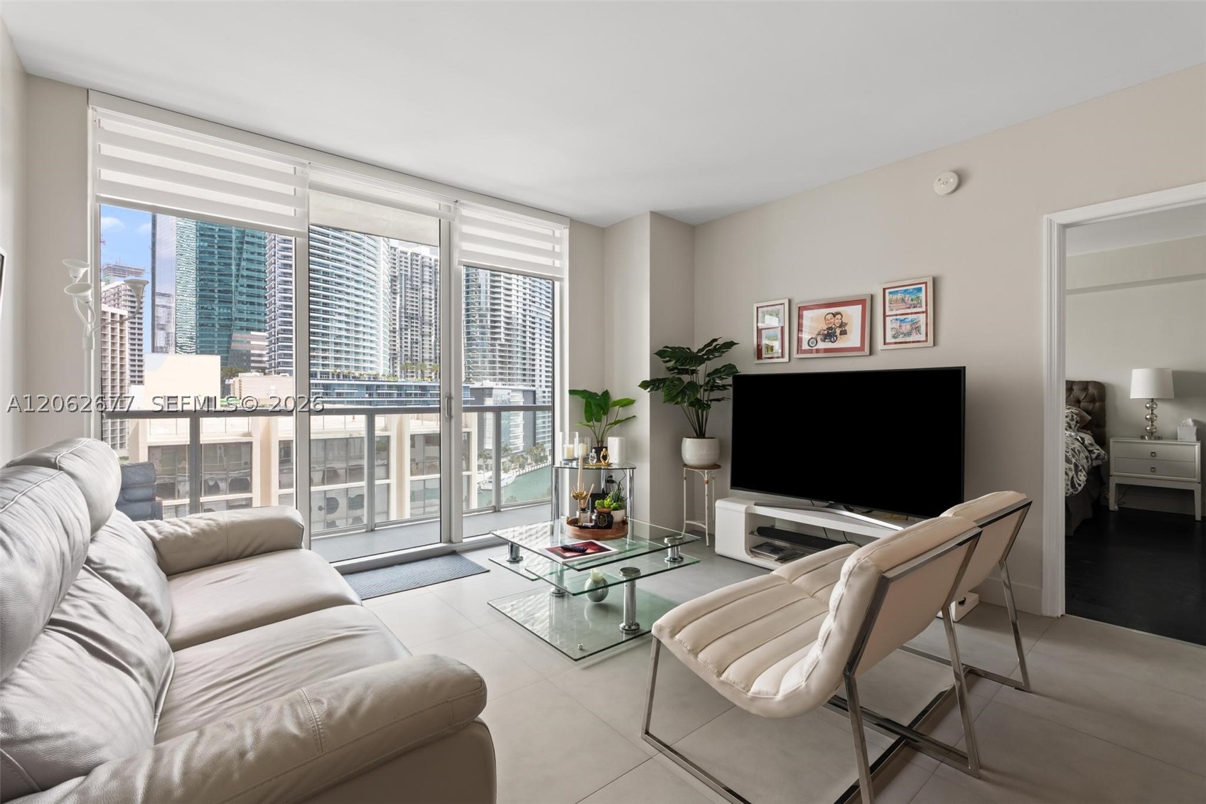 500 Brickell Ave #1405, Miami FL 33131