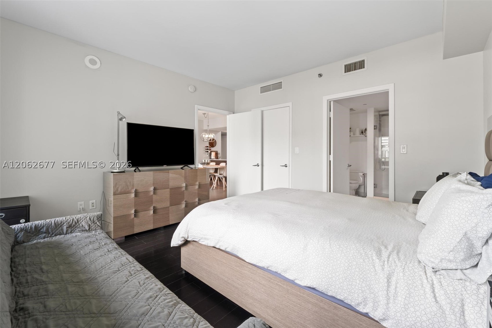 500 Brickell Ave #1405, Miami FL 33131