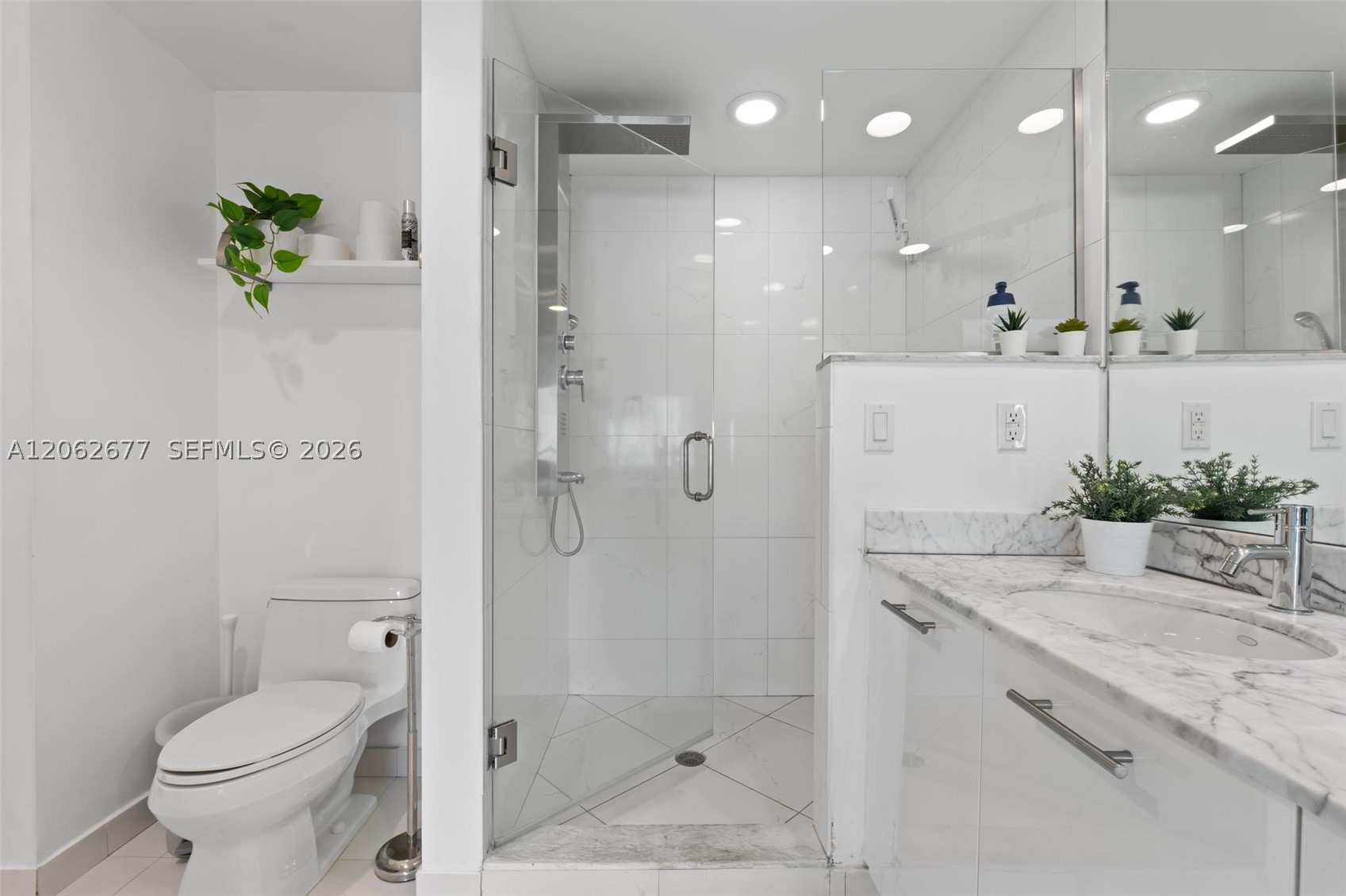 500 Brickell Ave #1405, Miami FL 33131