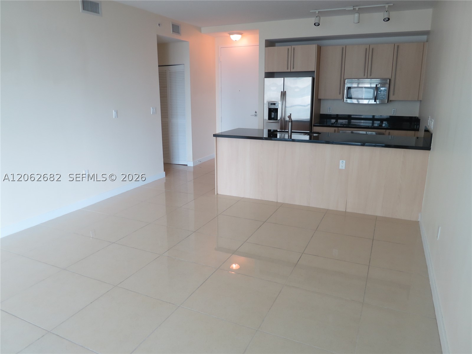 1111 SW 1 AV #1024-N, Miami FL 33130