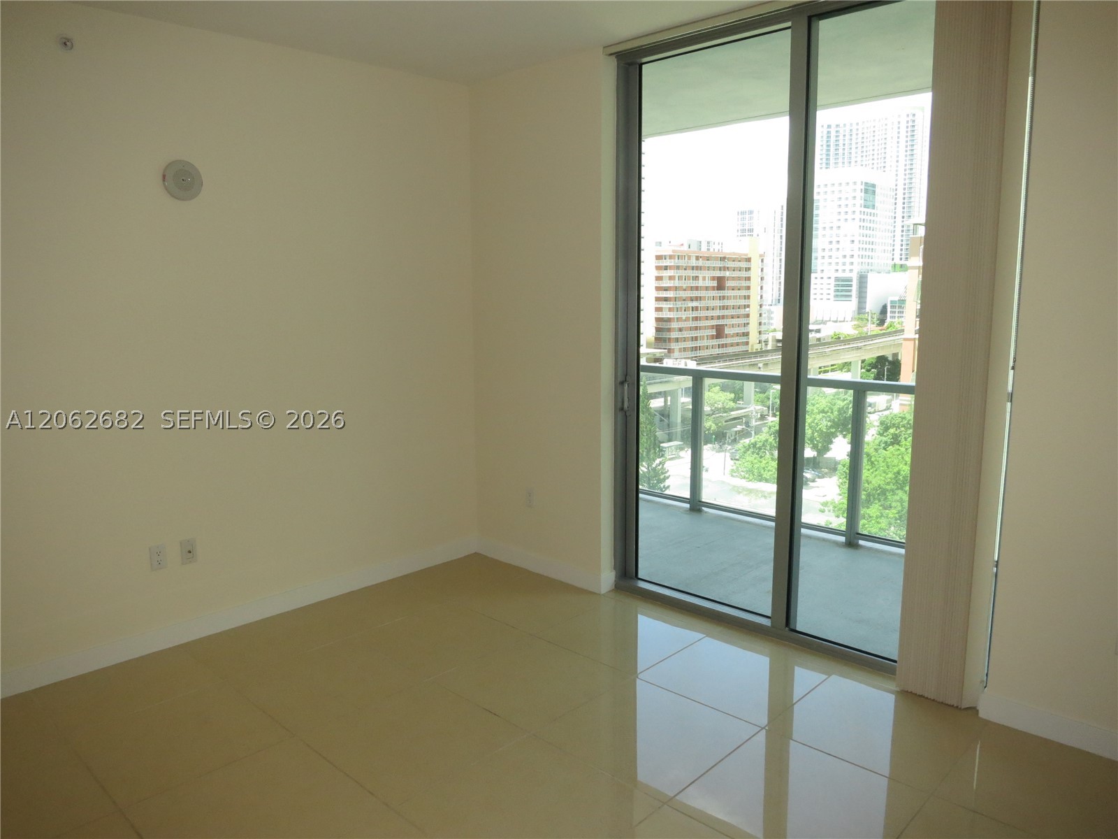 1111 SW 1 AV #1024-N, Miami FL 33130