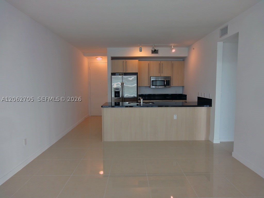 1111 SW 1 AV #1715-N, Miami FL 33130