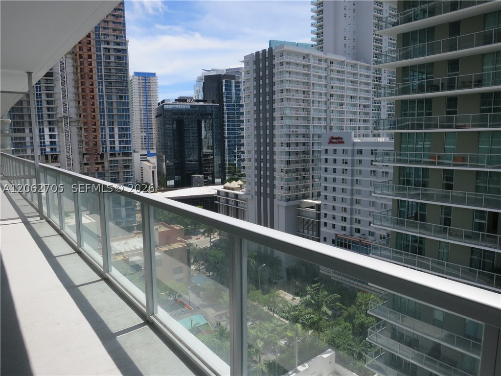 1111 SW 1 AV #1715-N, Miami FL 33130