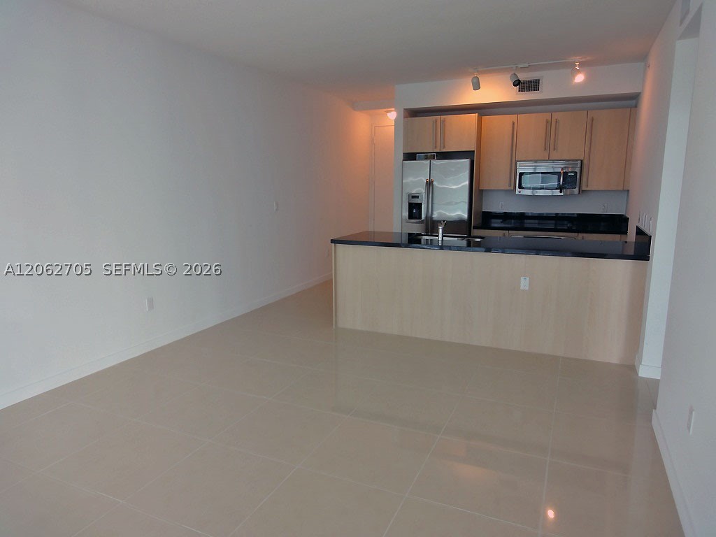 1111 SW 1 AV #1715-N, Miami FL 33130