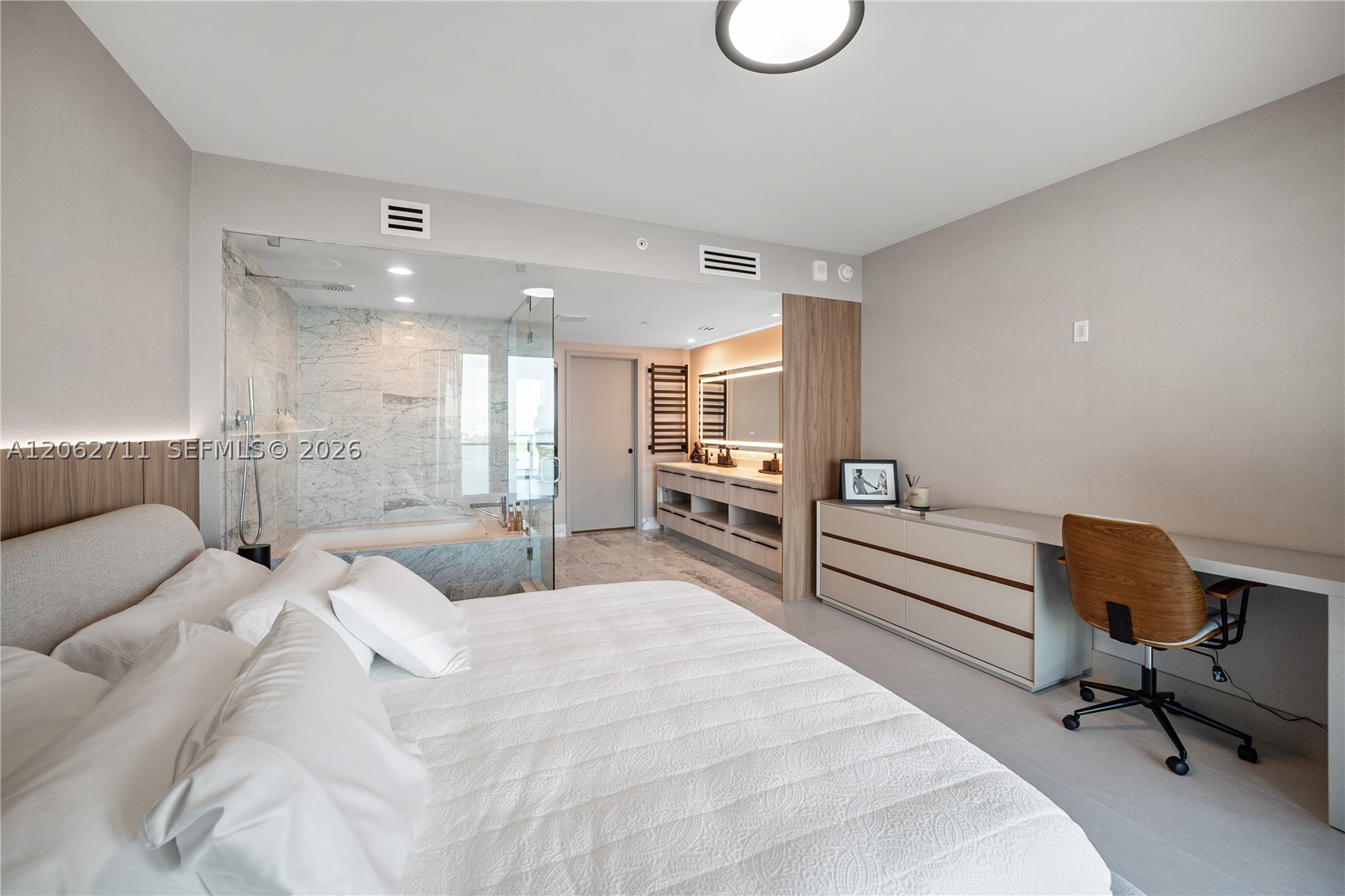 3131 NE 7th Ave #2805, Miami FL 33137