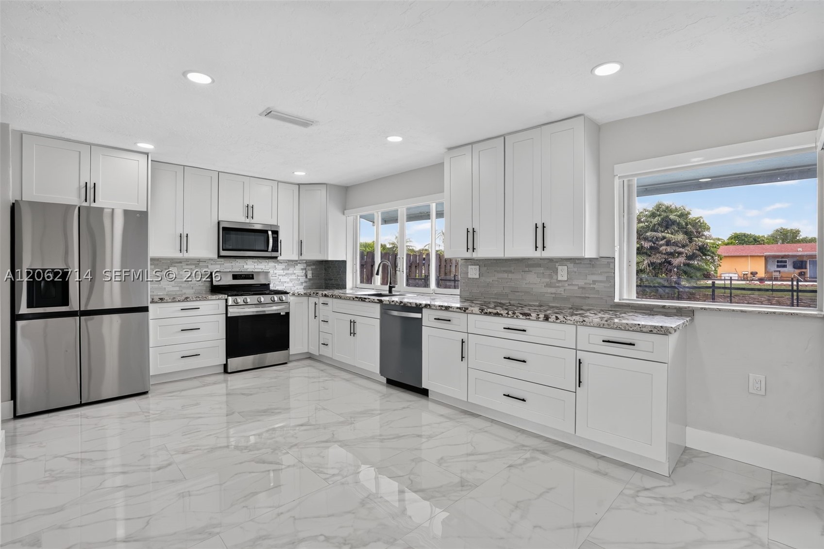 9531 NW 20th Pl, Sunrise FL 33322