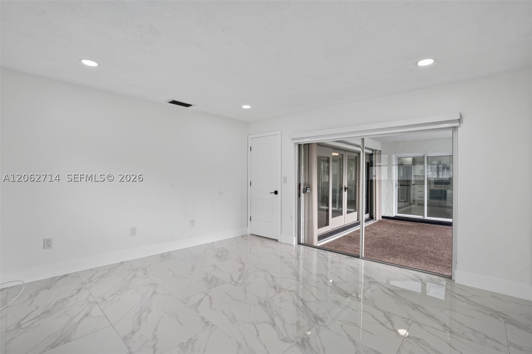 9531 NW 20th Pl, Sunrise FL 33322