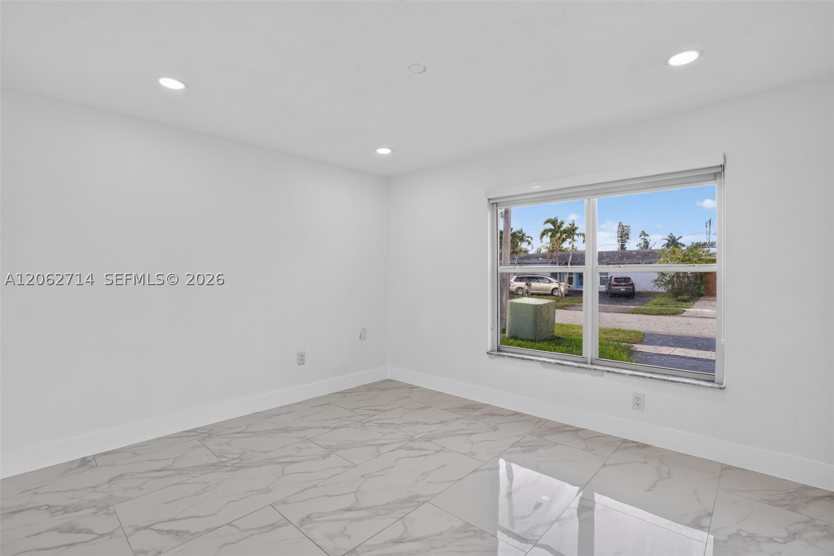 9531 NW 20th Pl, Sunrise FL 33322