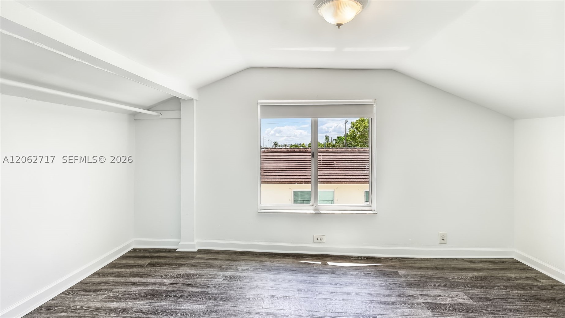117 E 10th St, Hialeah FL 33010