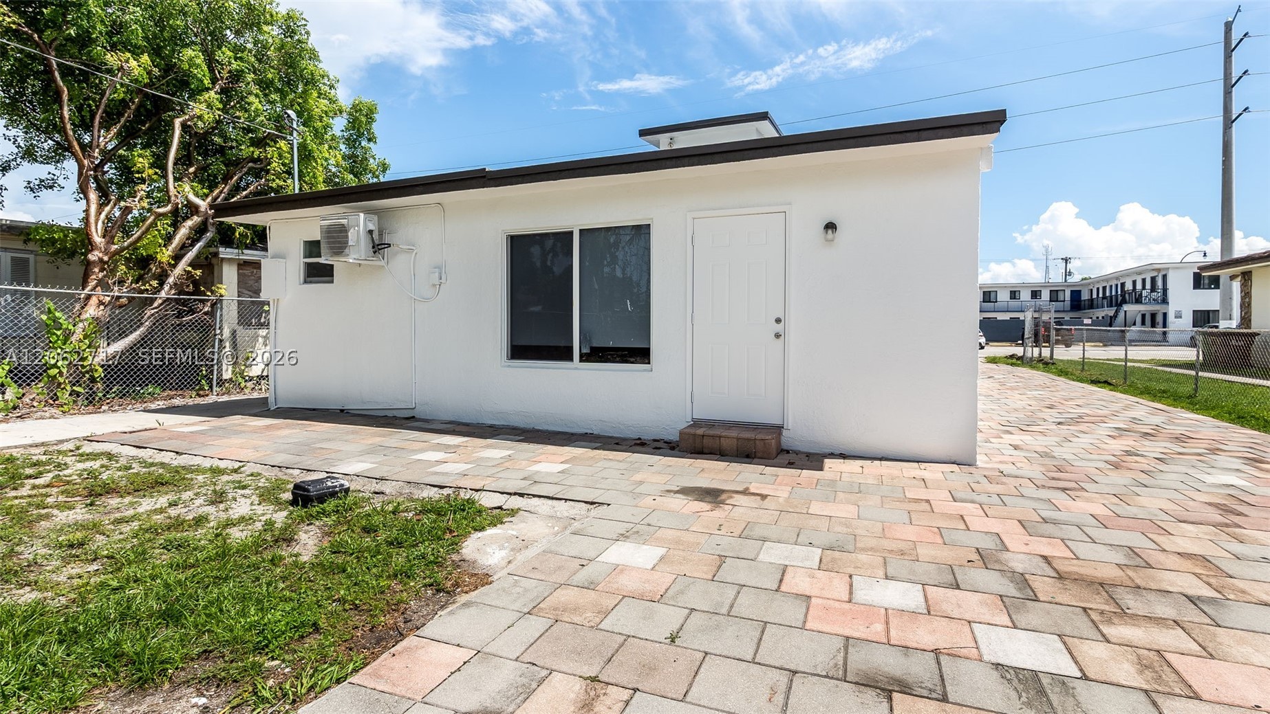 117 E 10th St, Hialeah FL 33010