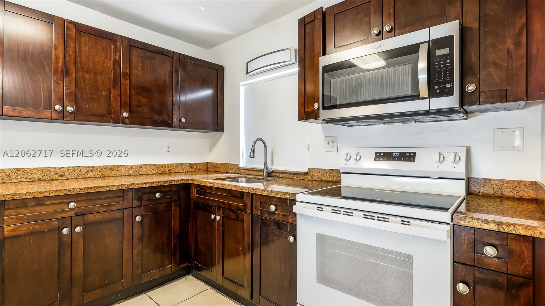 117 E 10th St, Hialeah FL 33010
