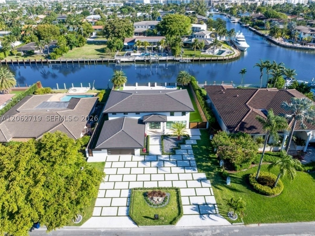 406 Holiday Dr, Hallandale Beach FL 33009