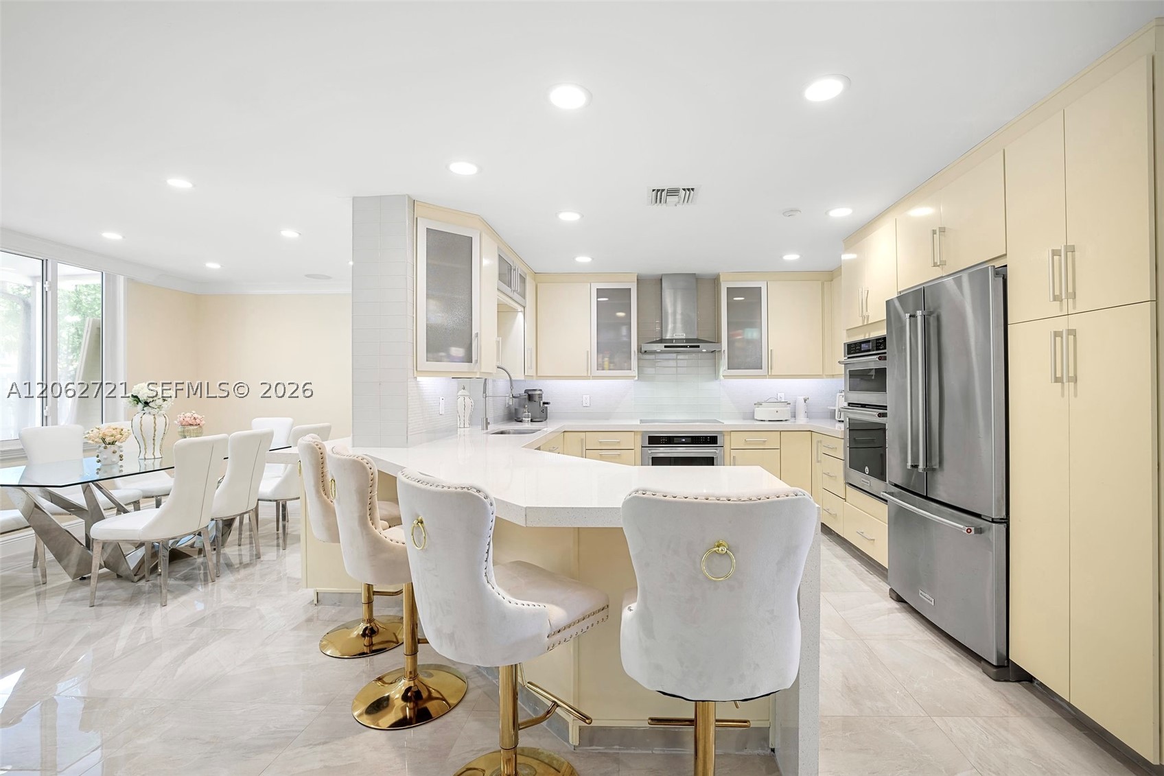 426 SE 5th St, Dania Beach FL 33004