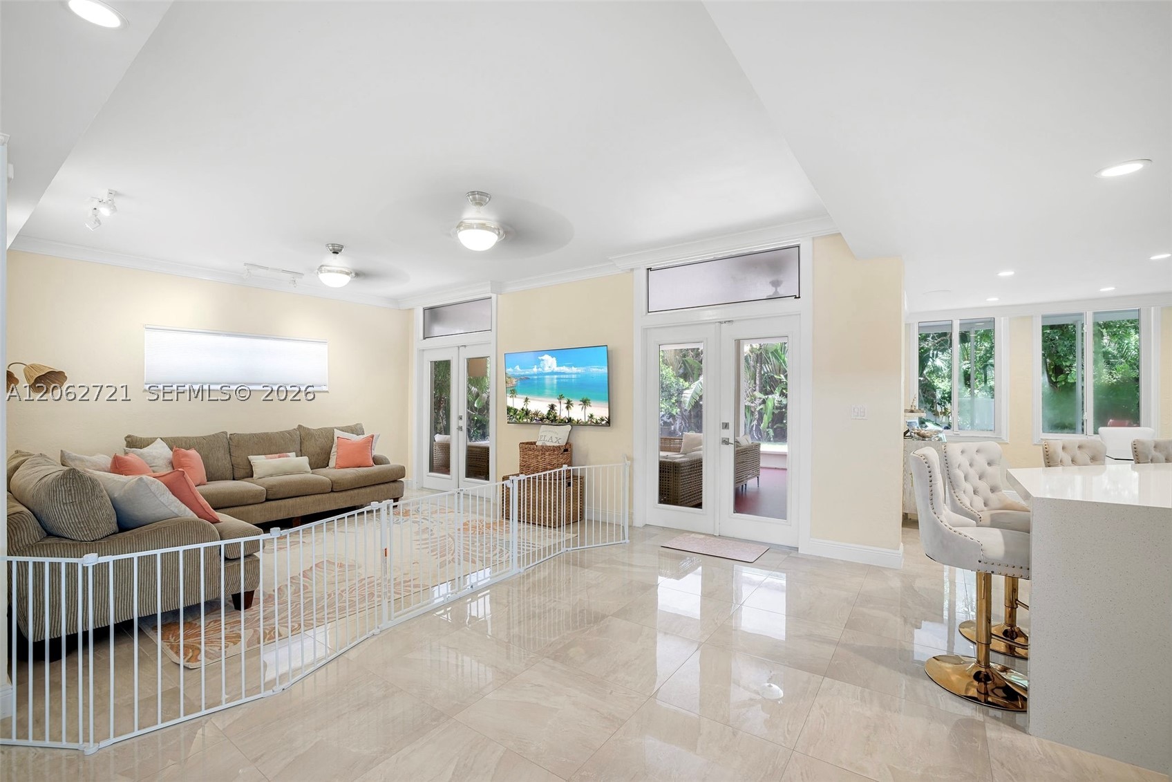 426 SE 5th St, Dania Beach FL 33004