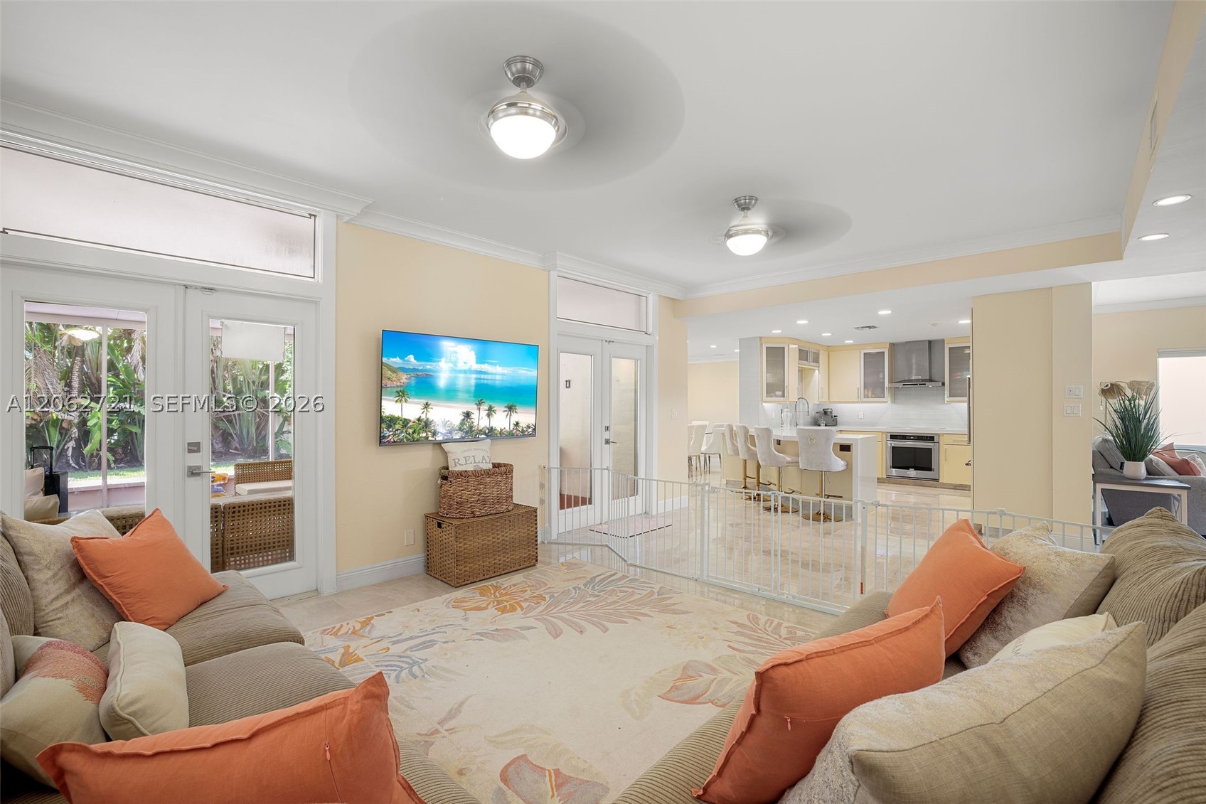 426 SE 5th St, Dania Beach FL 33004