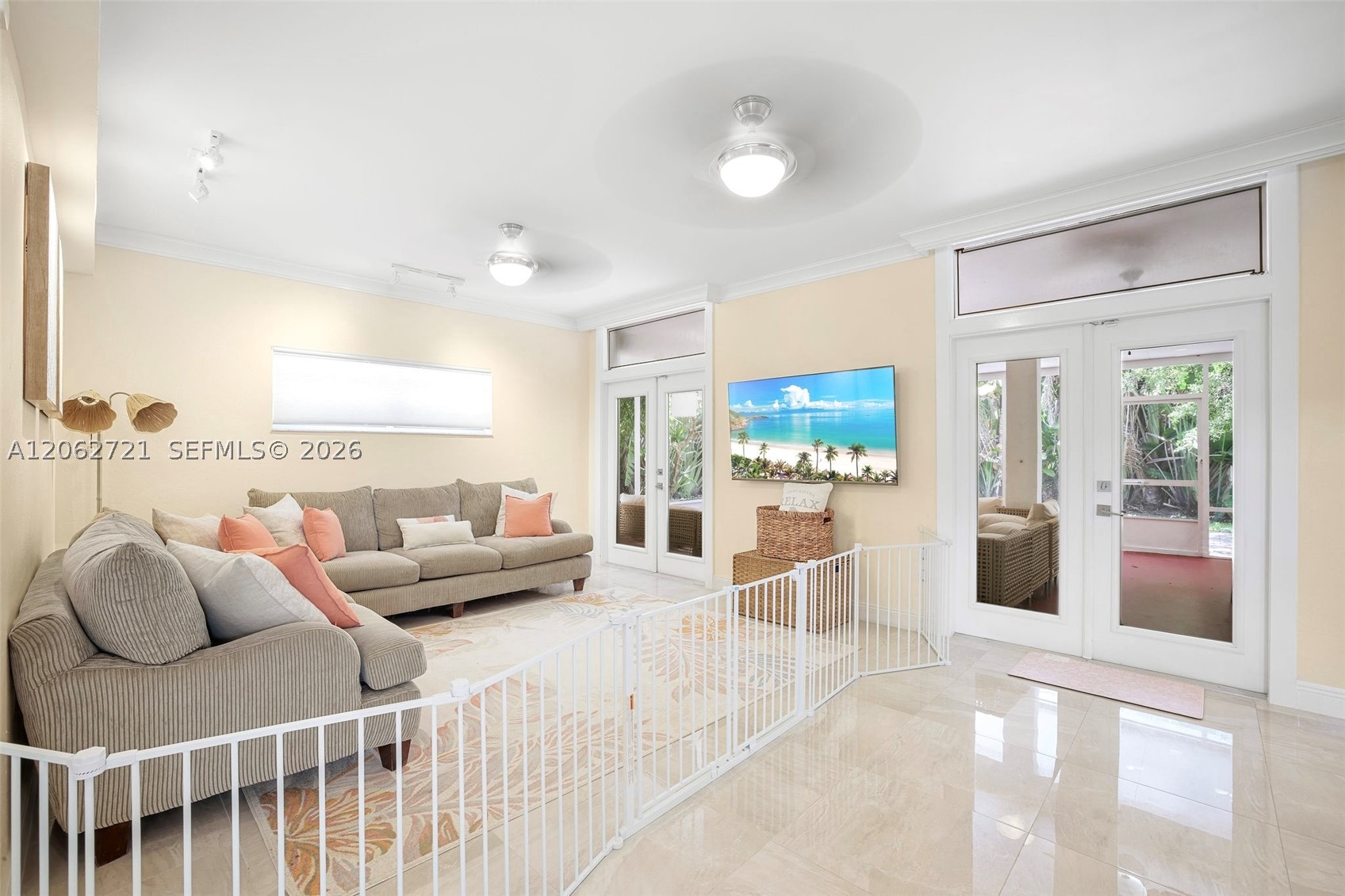426 SE 5th St, Dania Beach FL 33004