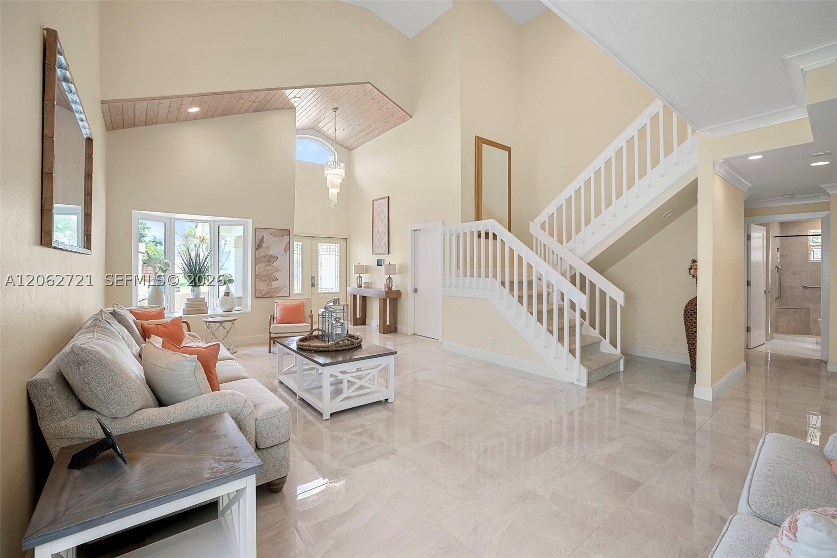 426 SE 5th St, Dania Beach FL 33004