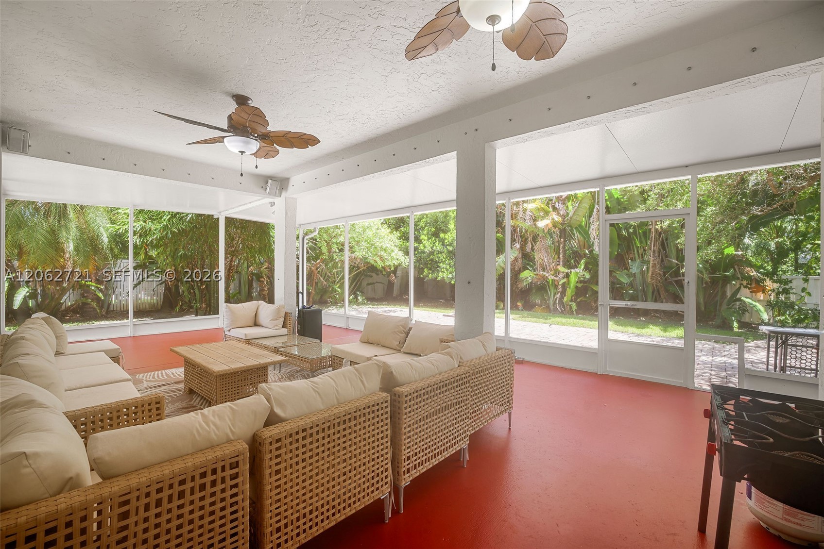 426 SE 5th St, Dania Beach FL 33004