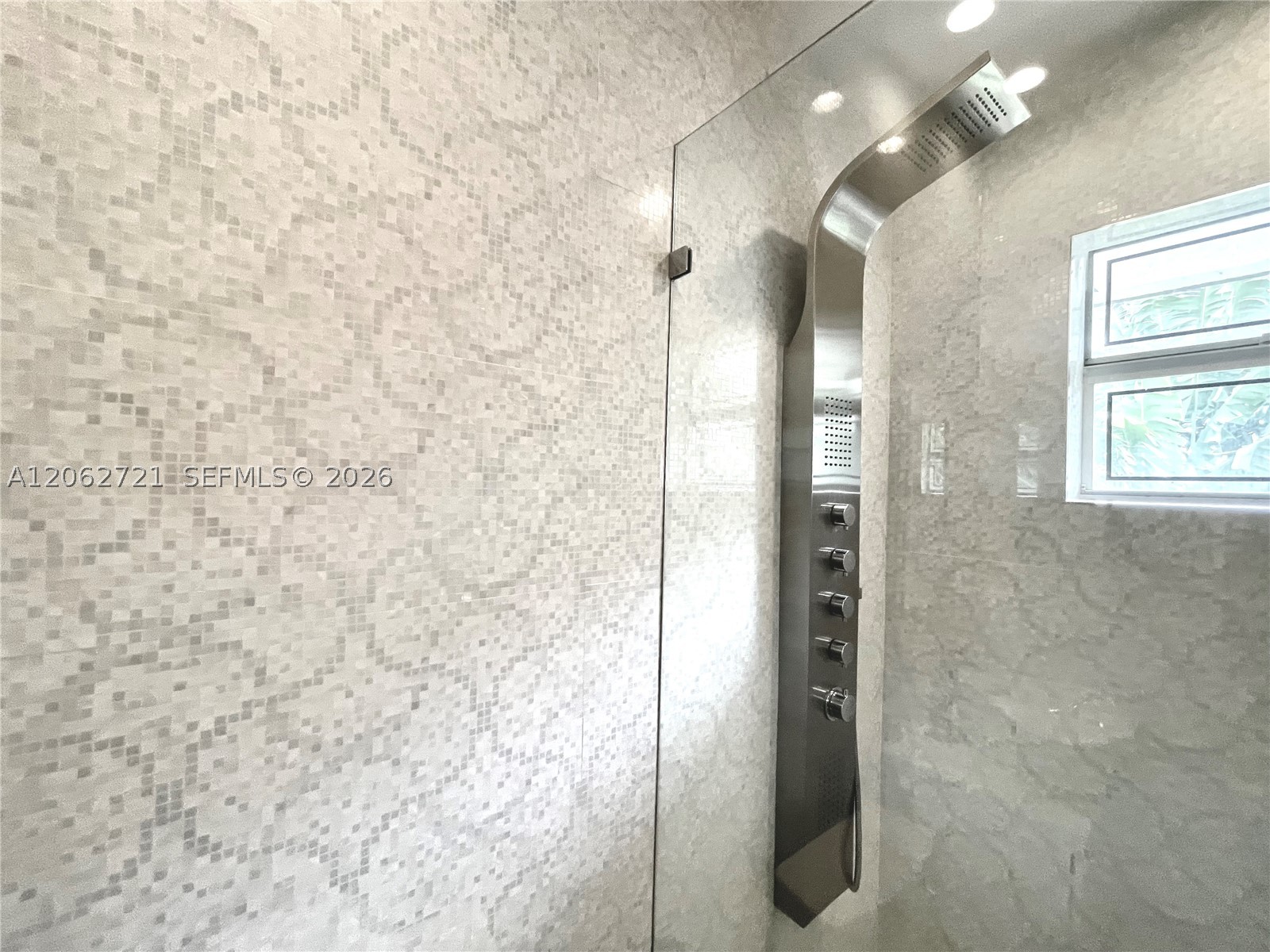 426 SE 5th St, Dania Beach FL 33004