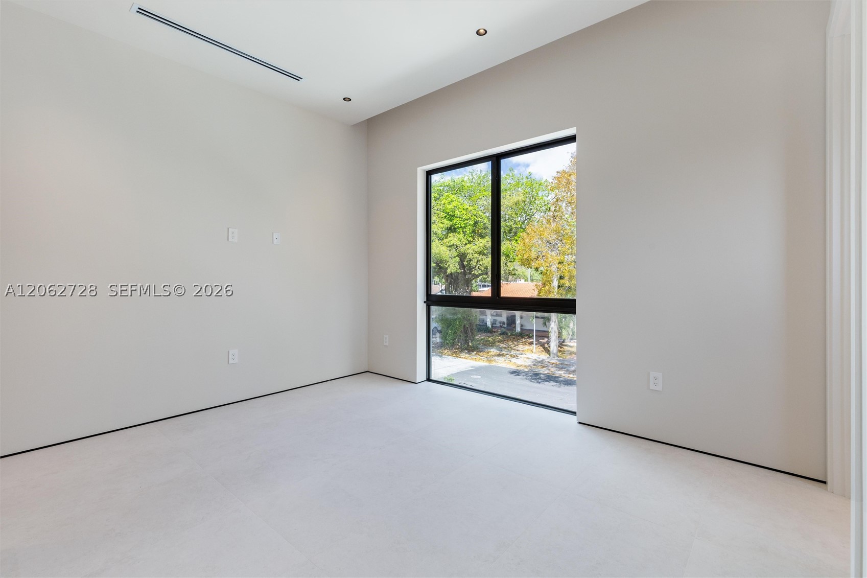 1748 SW 21st Ter #right, Miami FL 33145