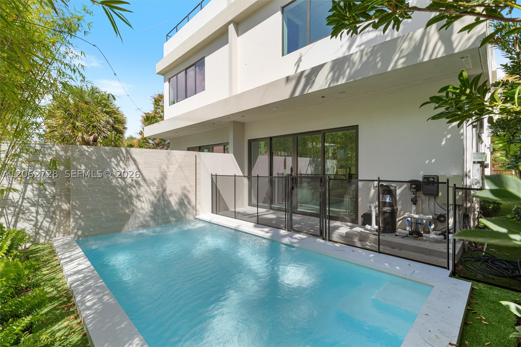 1748 SW 21st Ter #right, Miami FL 33145
