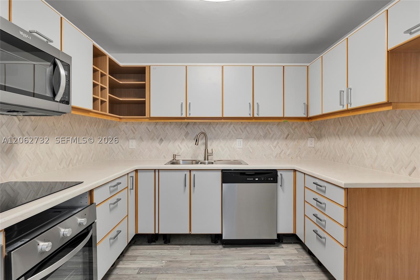 6413 Bay Club Dr #3, Fort Lauderdale FL 33308