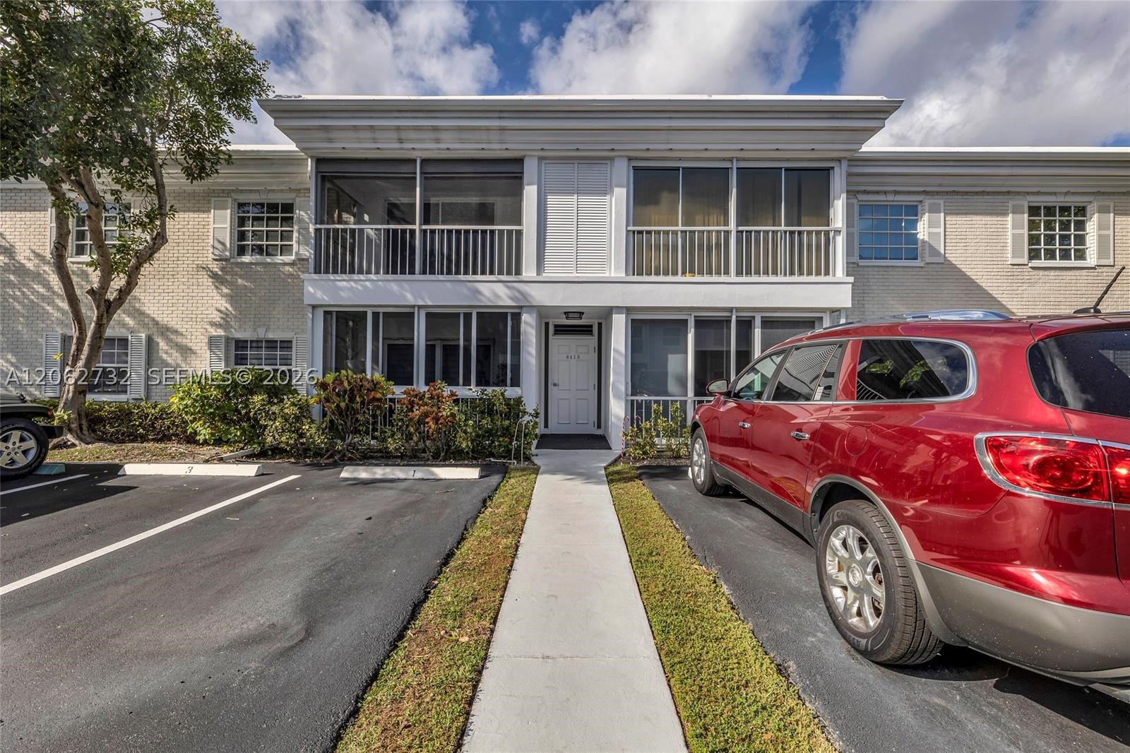 6413 Bay Club Dr #3, Fort Lauderdale FL 33308