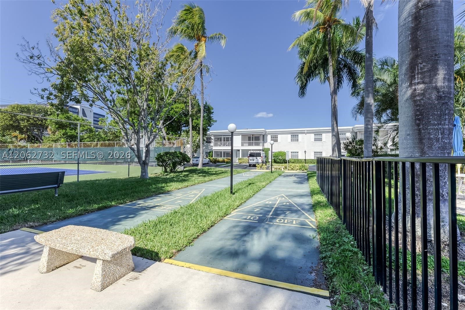 6413 Bay Club Dr #3, Fort Lauderdale FL 33308