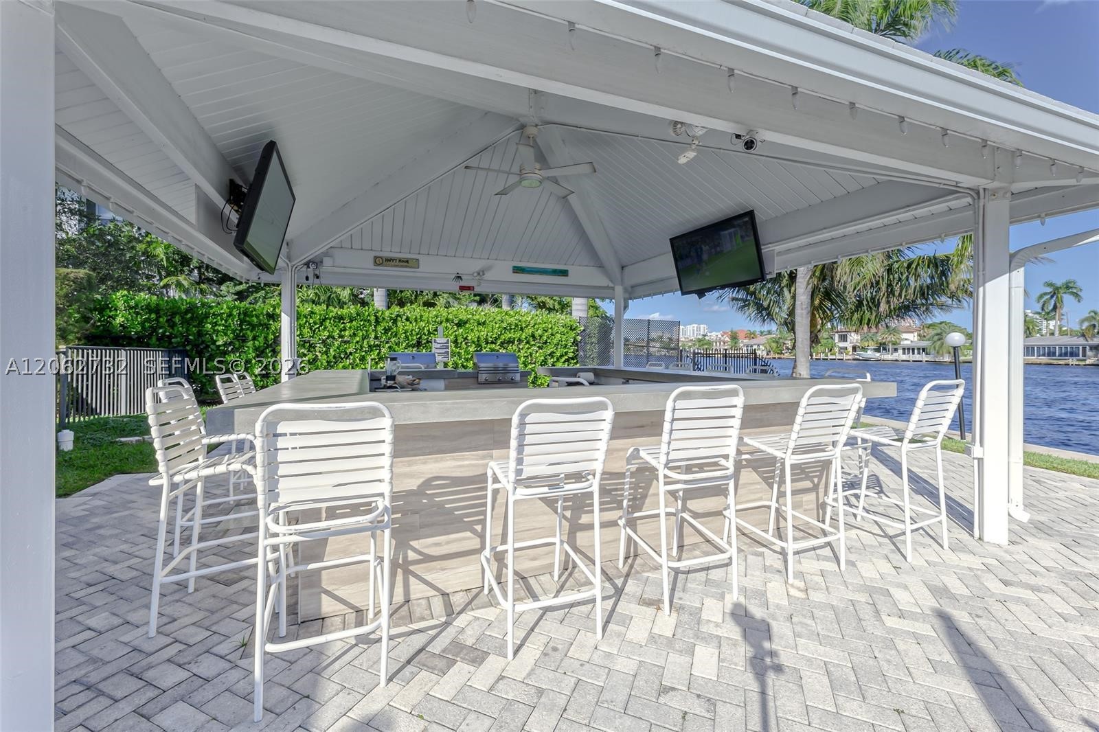 6413 Bay Club Dr #3, Fort Lauderdale FL 33308