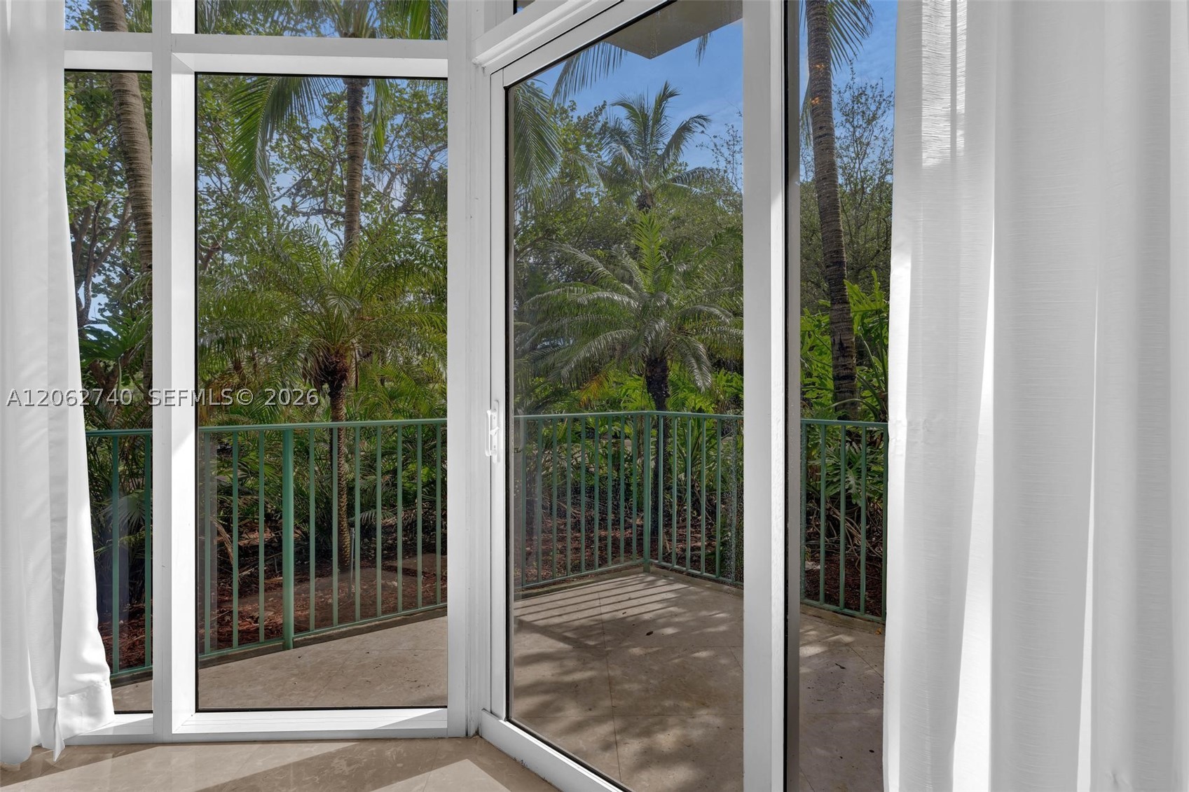 20000 E Country Club Dr #110, Aventura FL 33180
