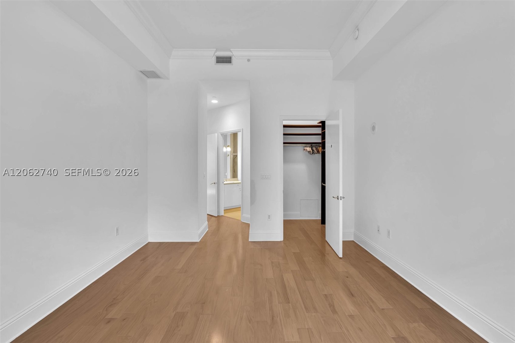 20000 E Country Club Dr #110, Aventura FL 33180