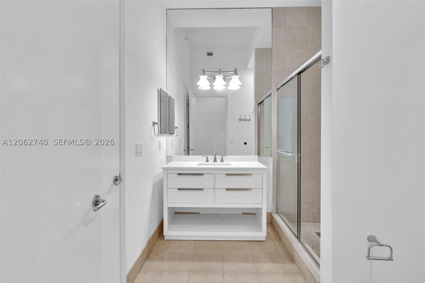 20000 E Country Club Dr #110, Aventura FL 33180