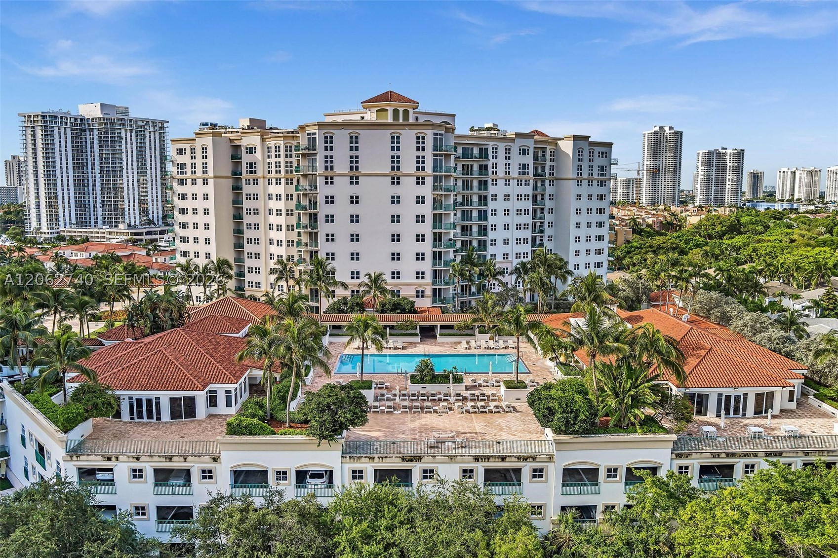 20000 E Country Club Dr #110, Aventura FL 33180