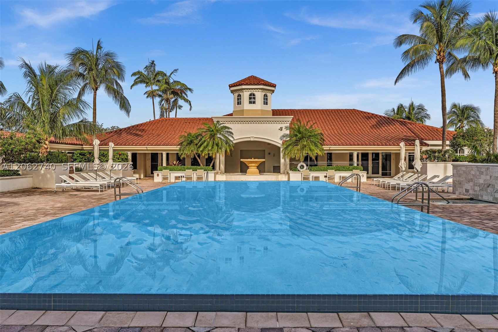 20000 E Country Club Dr #110, Aventura FL 33180