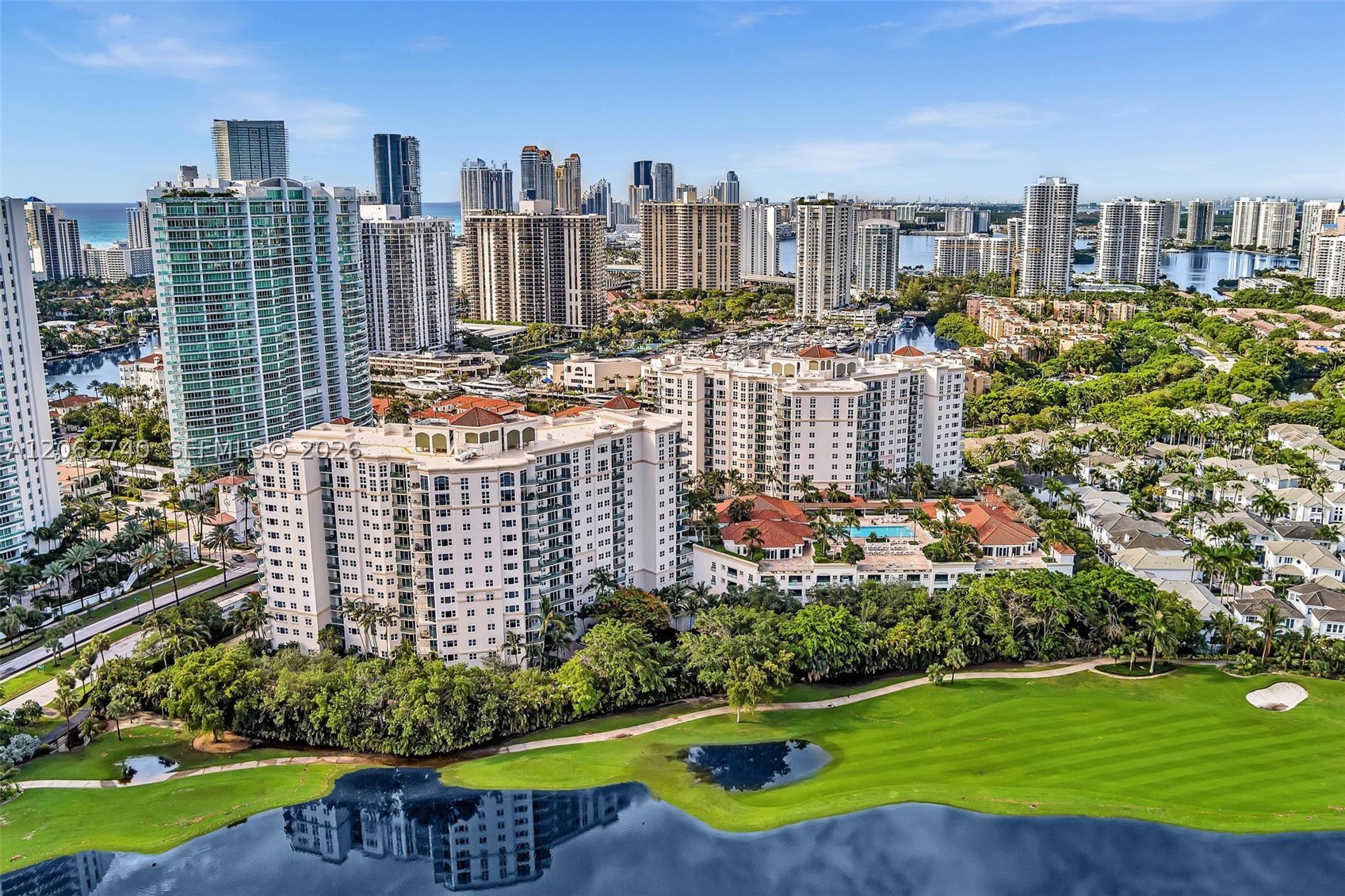 20000 E Country Club Dr #110, Aventura FL 33180