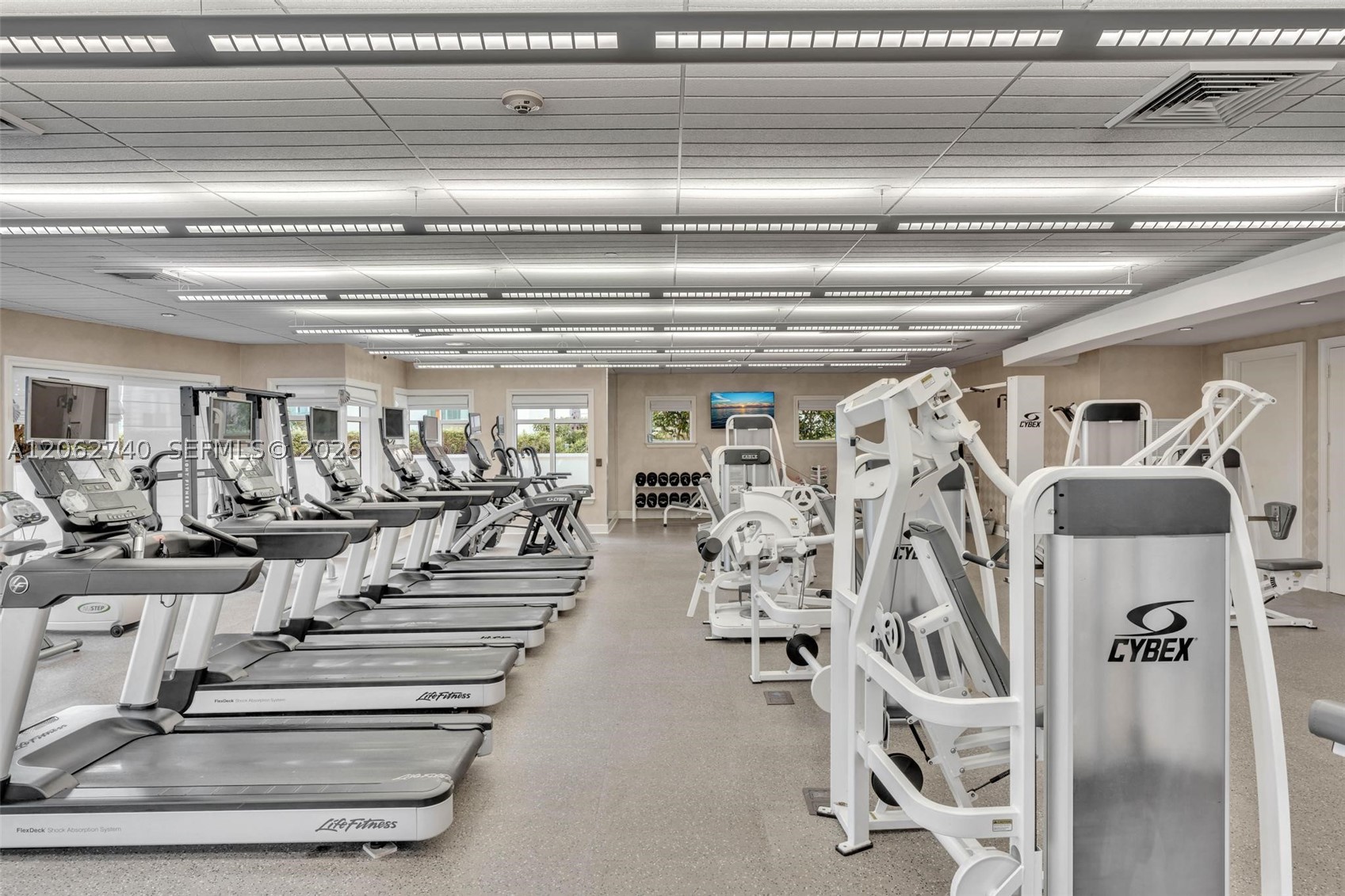 20000 E Country Club Dr #110, Aventura FL 33180