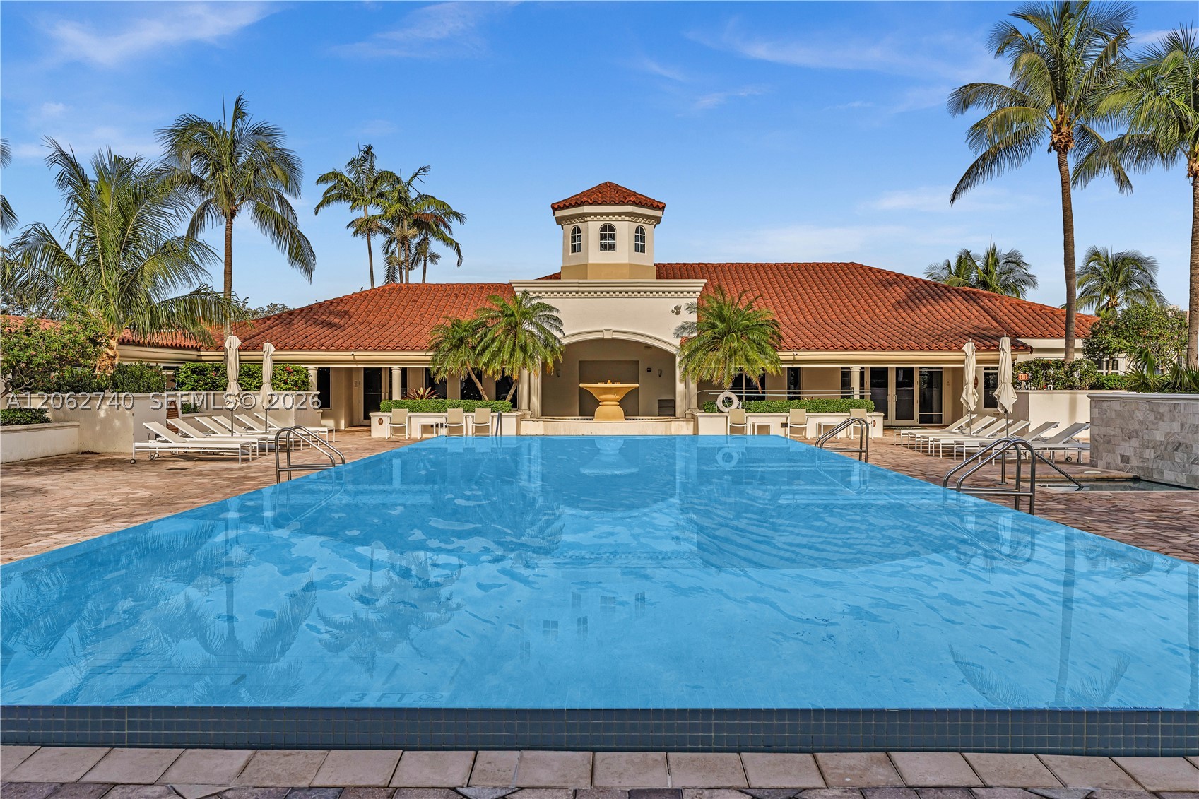 20000 E Country Club Dr #110, Aventura FL 33180