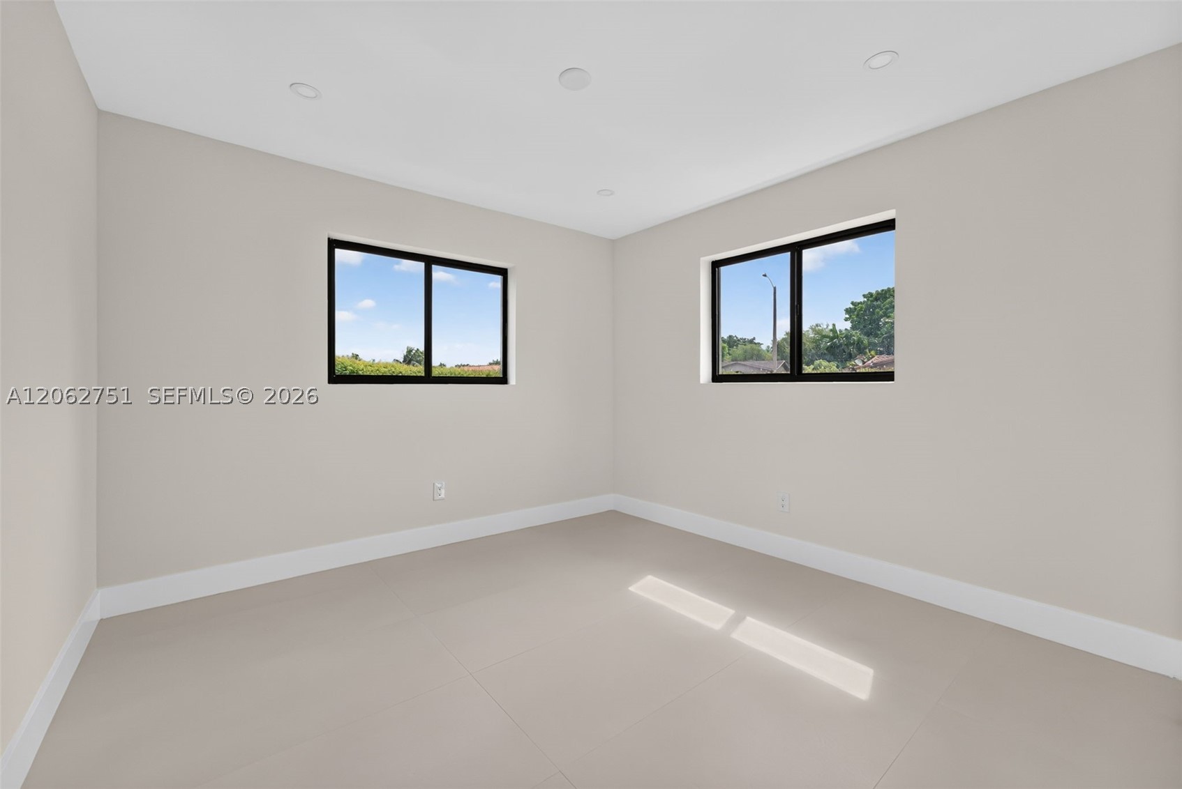 6514 SW 107th Pl, Miami FL 33173