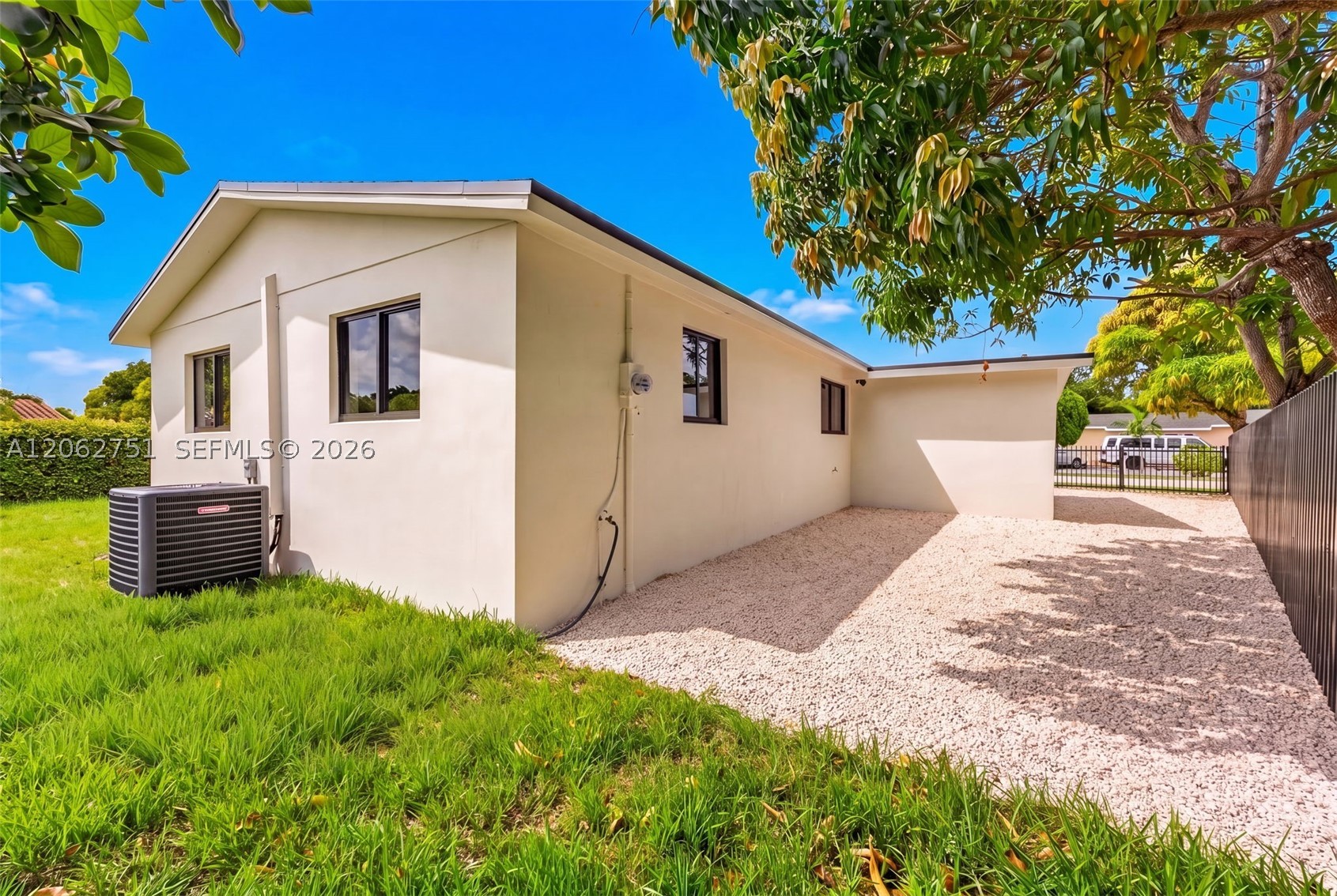 6514 SW 107th Pl, Miami FL 33173