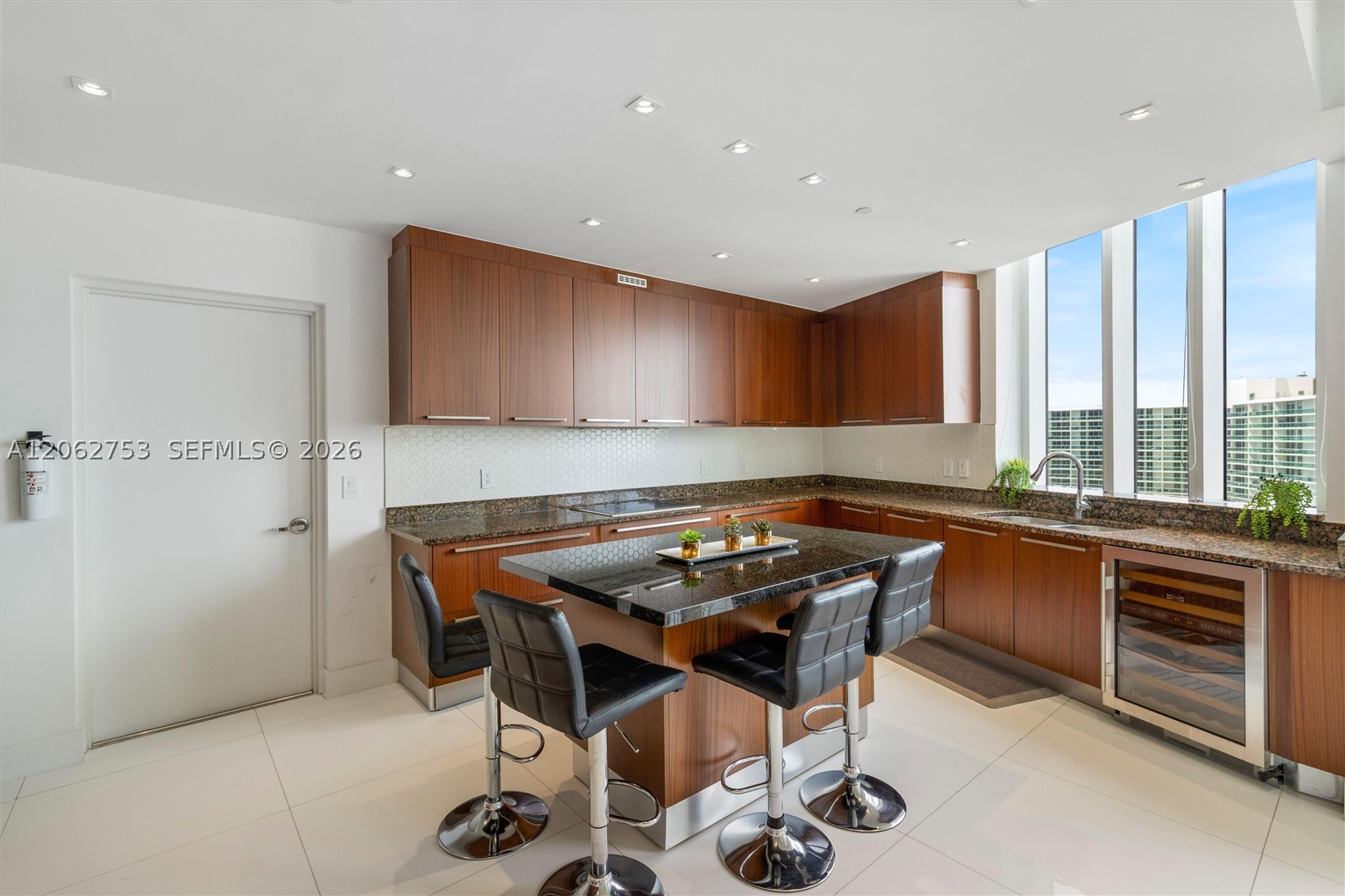 15811 Collins Ave #1604, Sunny Isles Beach FL 33160