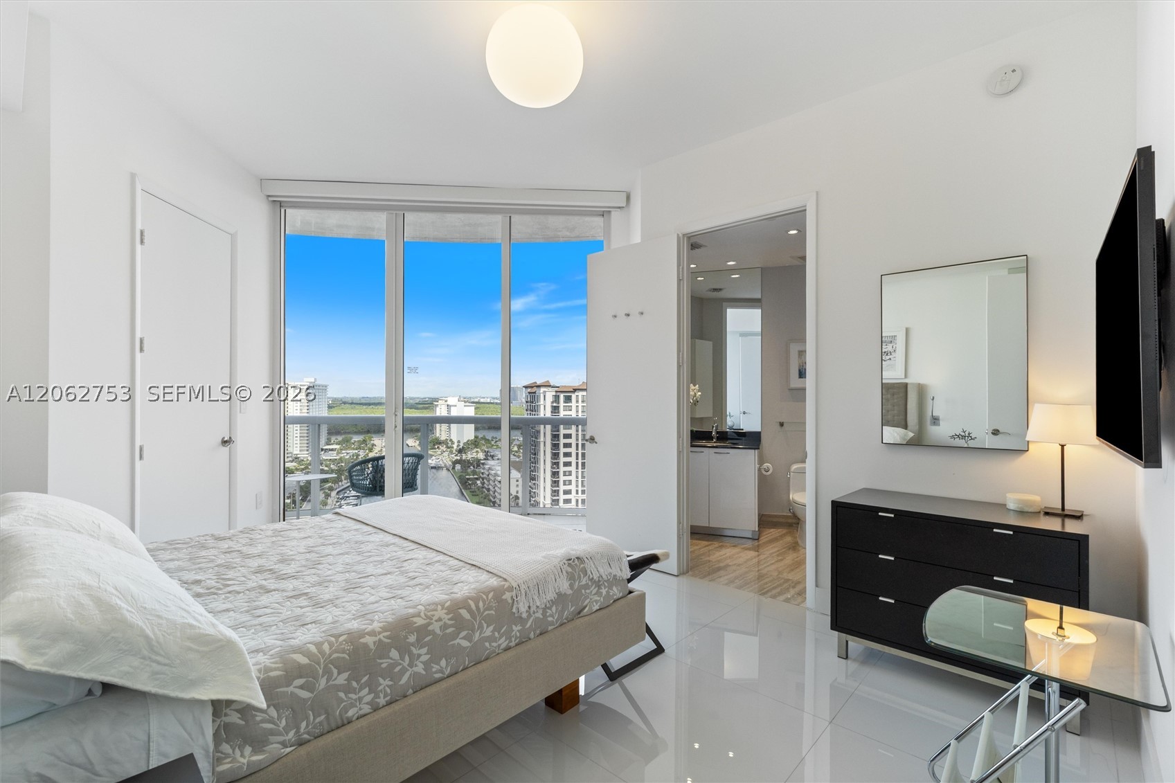 15811 Collins Ave #1604, Sunny Isles Beach FL 33160