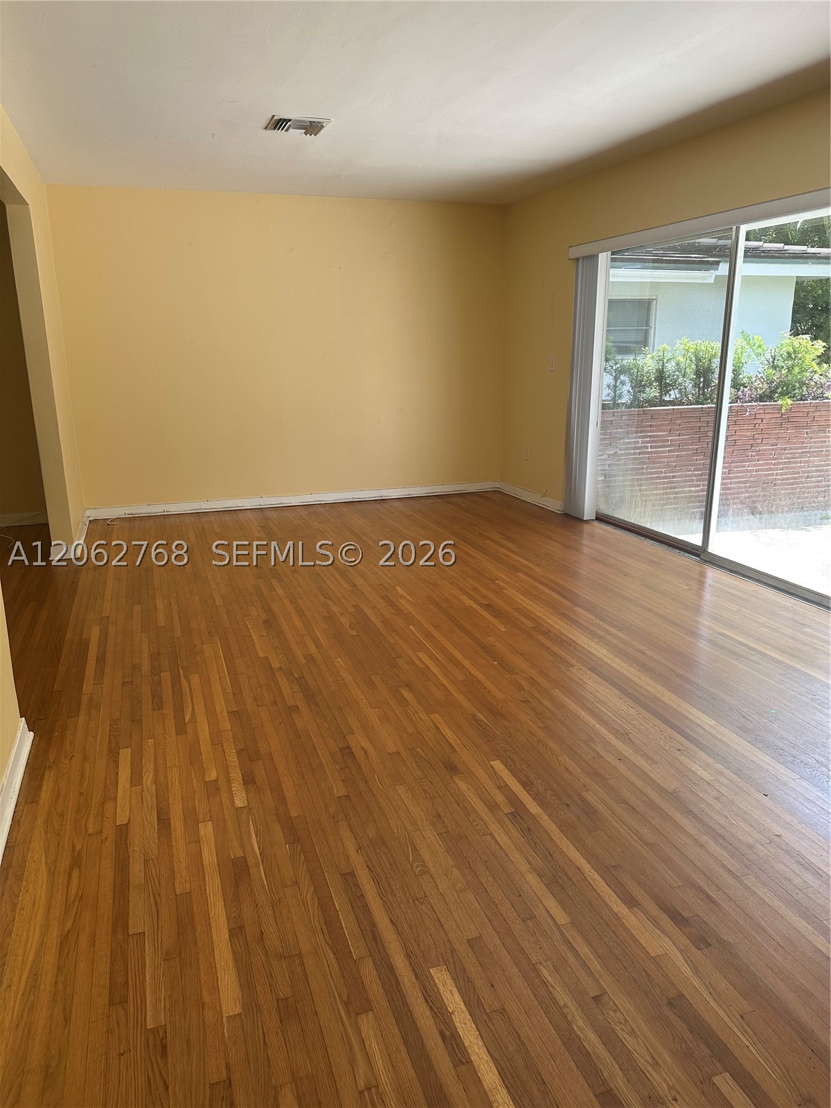 5340 Orduna Dr, Coral Gables FL 33146