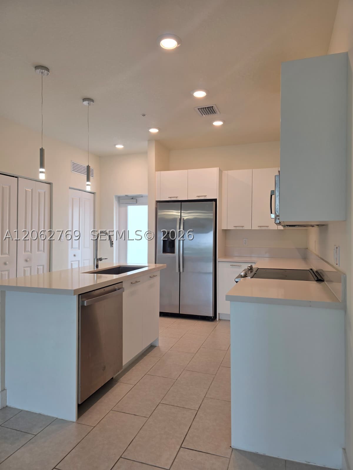 8167 NW 41st St #E-409, Doral FL 33166