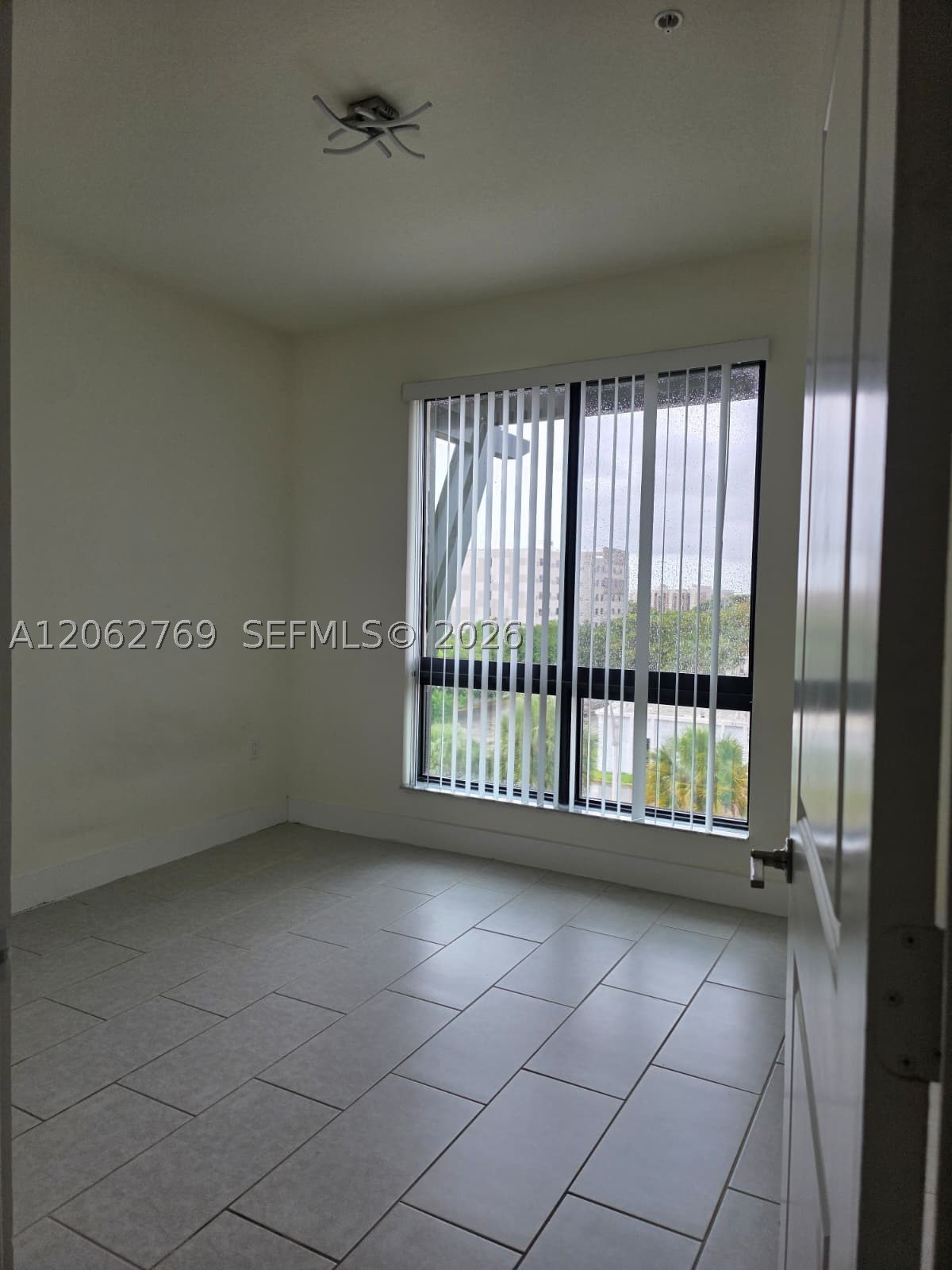 8167 NW 41st St #E-409, Doral FL 33166
