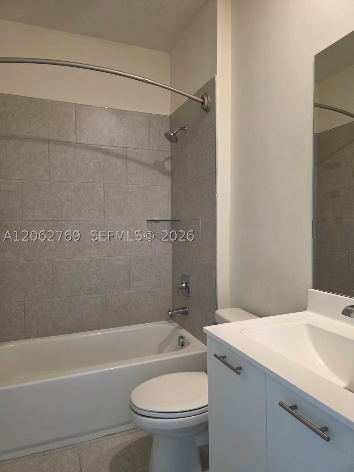 8167 NW 41st St #E-409, Doral FL 33166