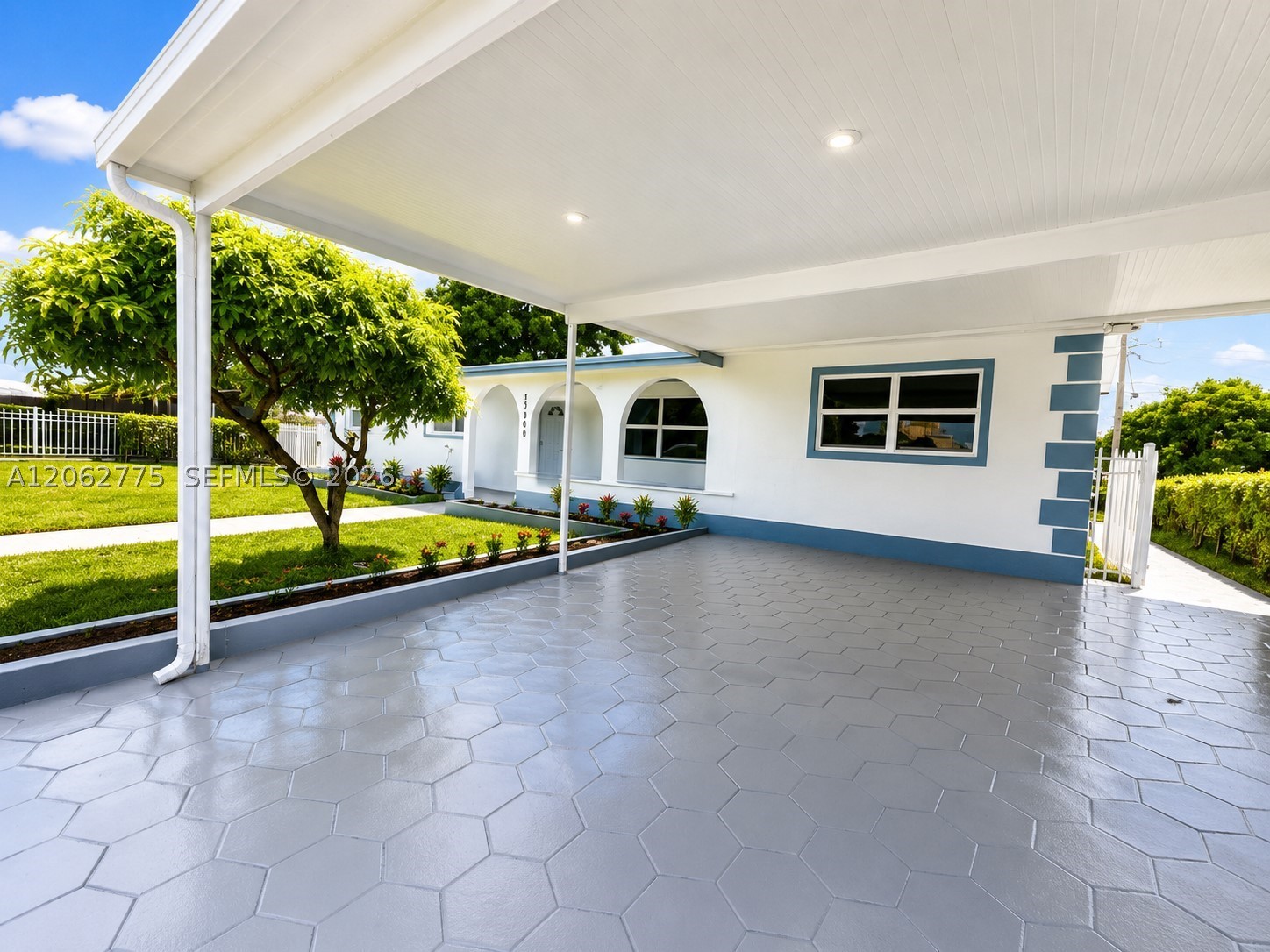 17800 NW 8th Ave, Miami Gardens FL 33169