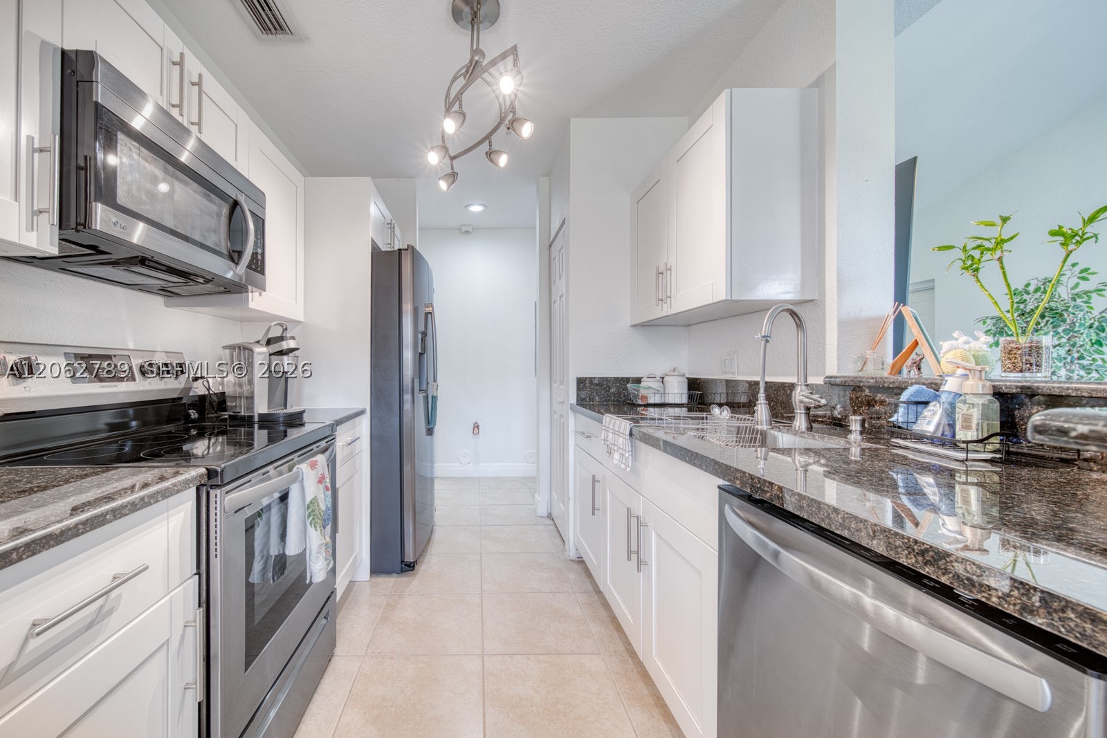 21130 SW 87th Ave #304, Cutler Bay FL 33189