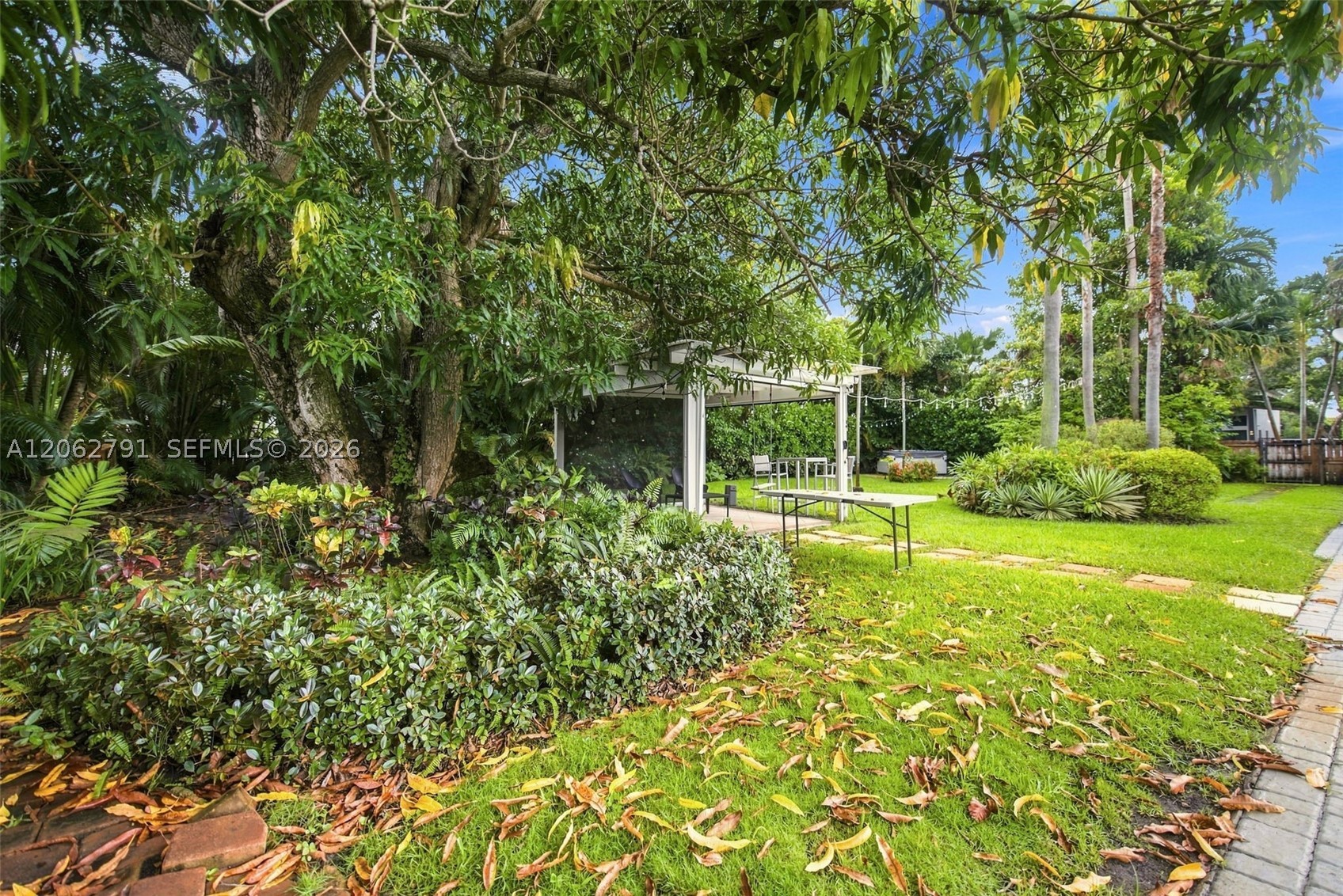 260 NE 95th St, Miami Shores FL 33138