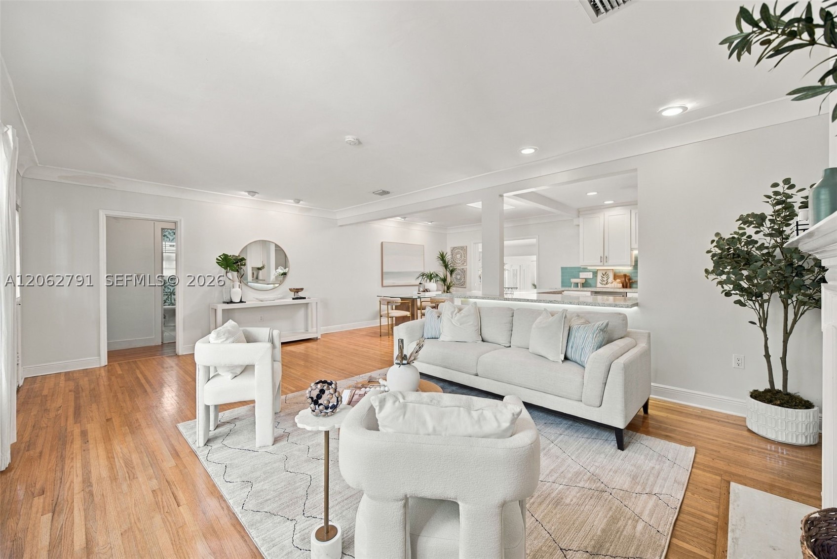 260 NE 95th St, Miami Shores FL 33138